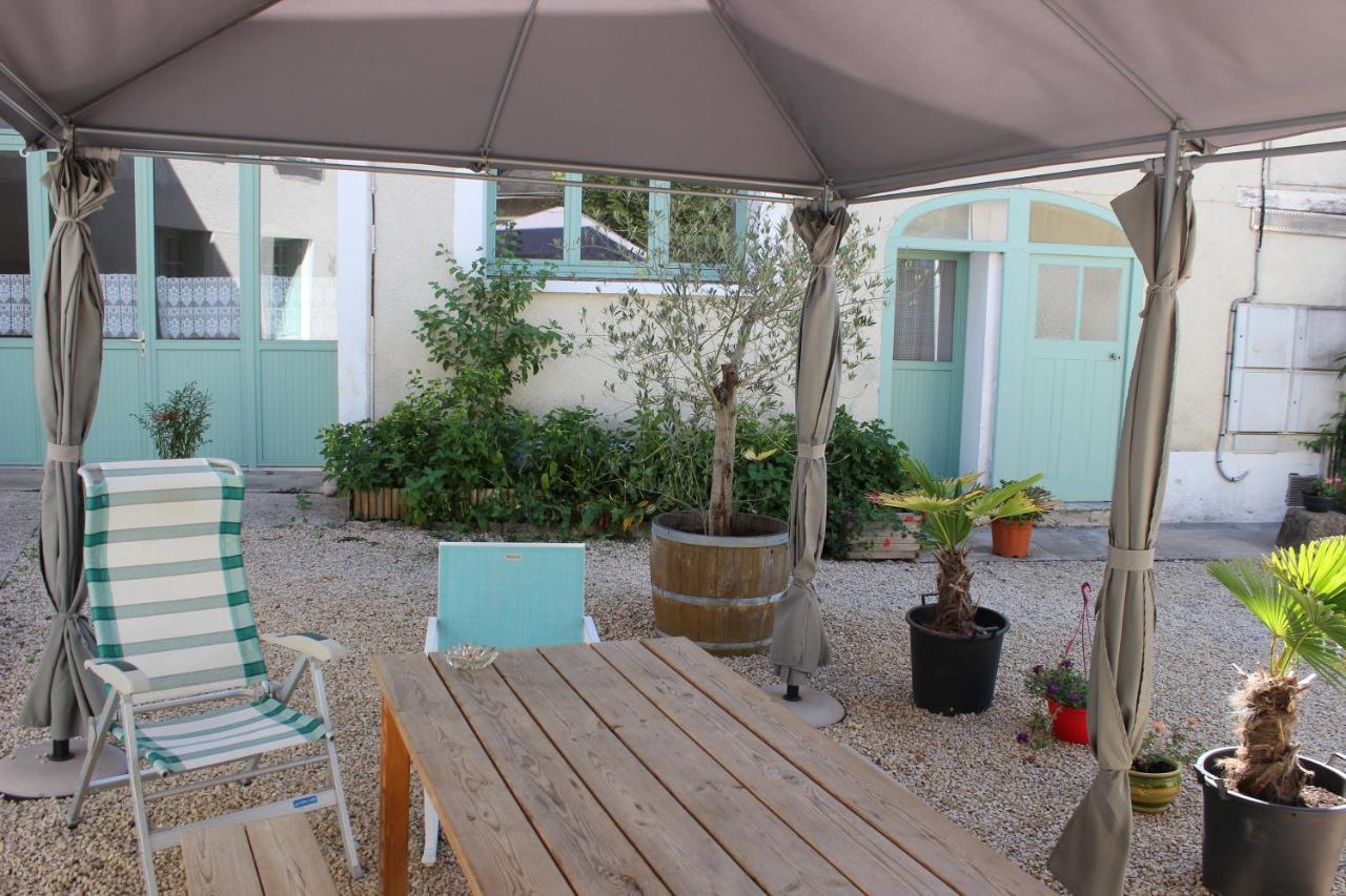 Quelques Fleurs Aparthotel La Roche-Posay Εξωτερικό φωτογραφία